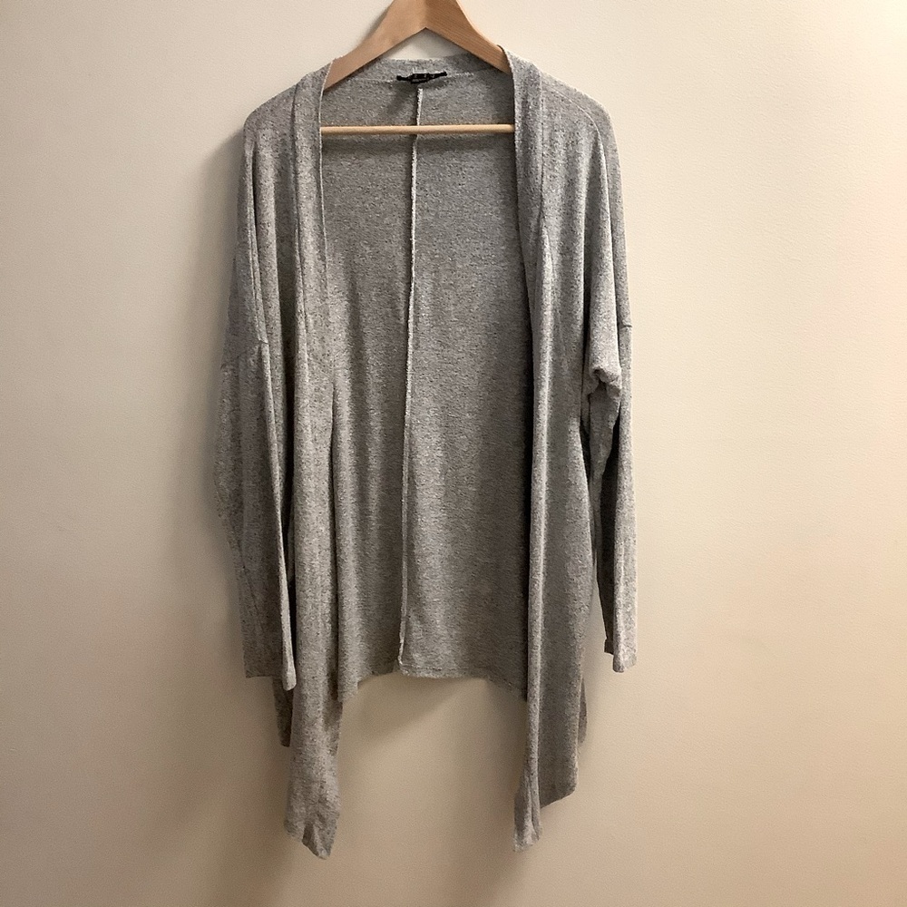 REVAMPED Cardigan with front pockets. Size M